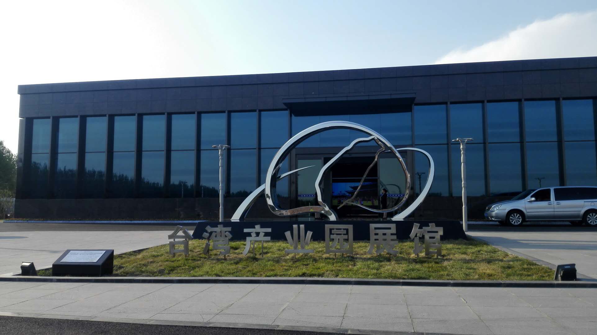 1557973353335904.jpg 1.jpg