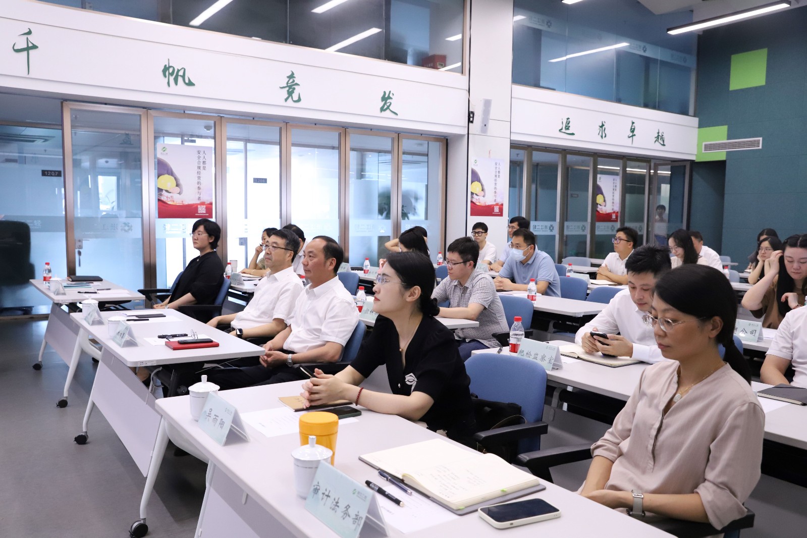 1723451044423808.jpg 1723451044423808.jpg