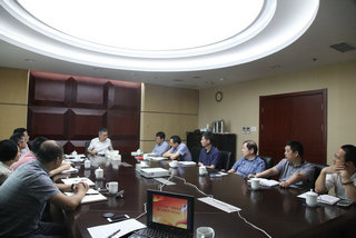 集團(tuán)公司召開“三嚴(yán)三實(shí)”教育第二專題學(xué)習(xí)研討會(huì)