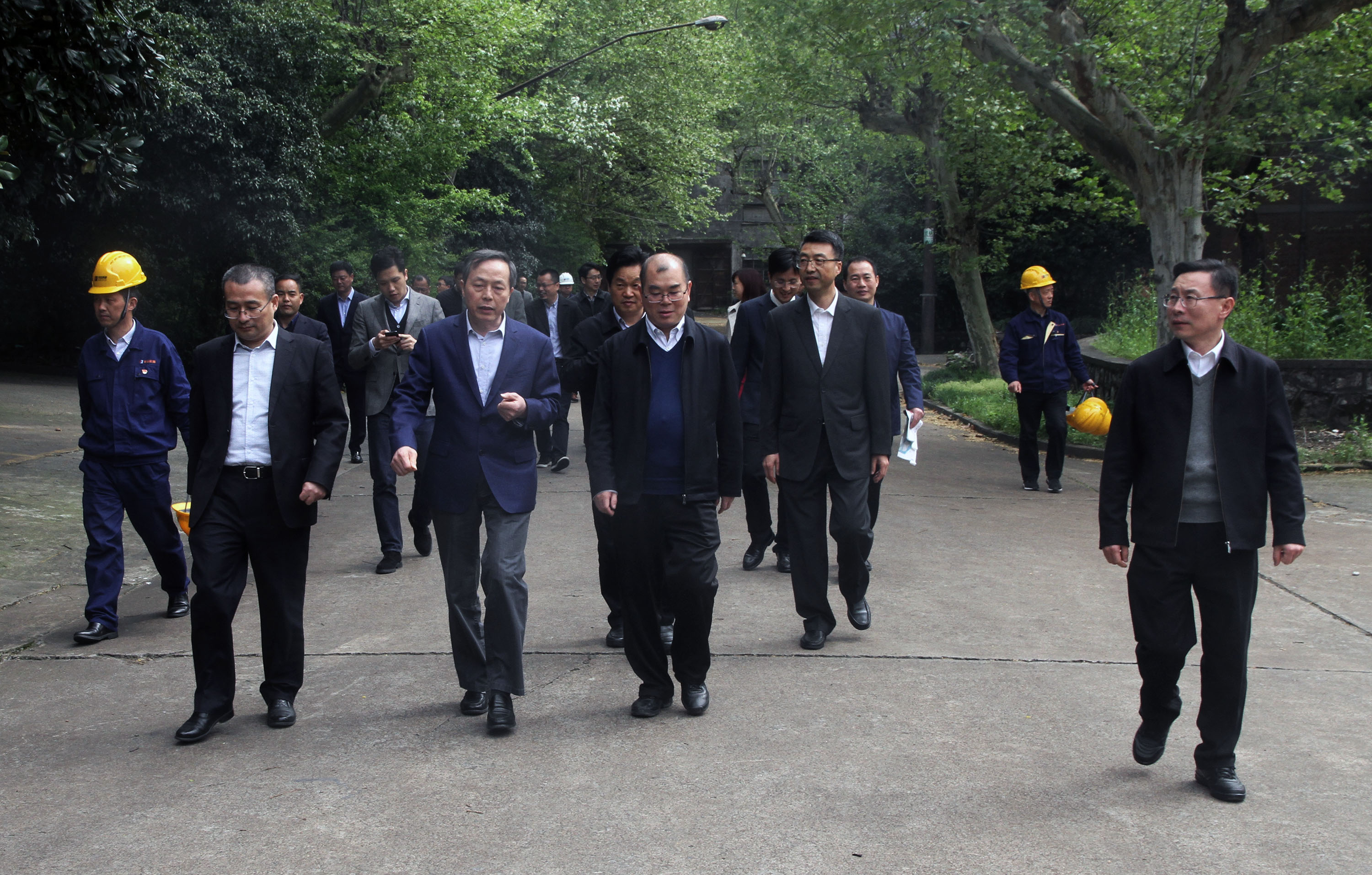 省委常委宣傳部朱國賢部長調(diào)研省二輕集團