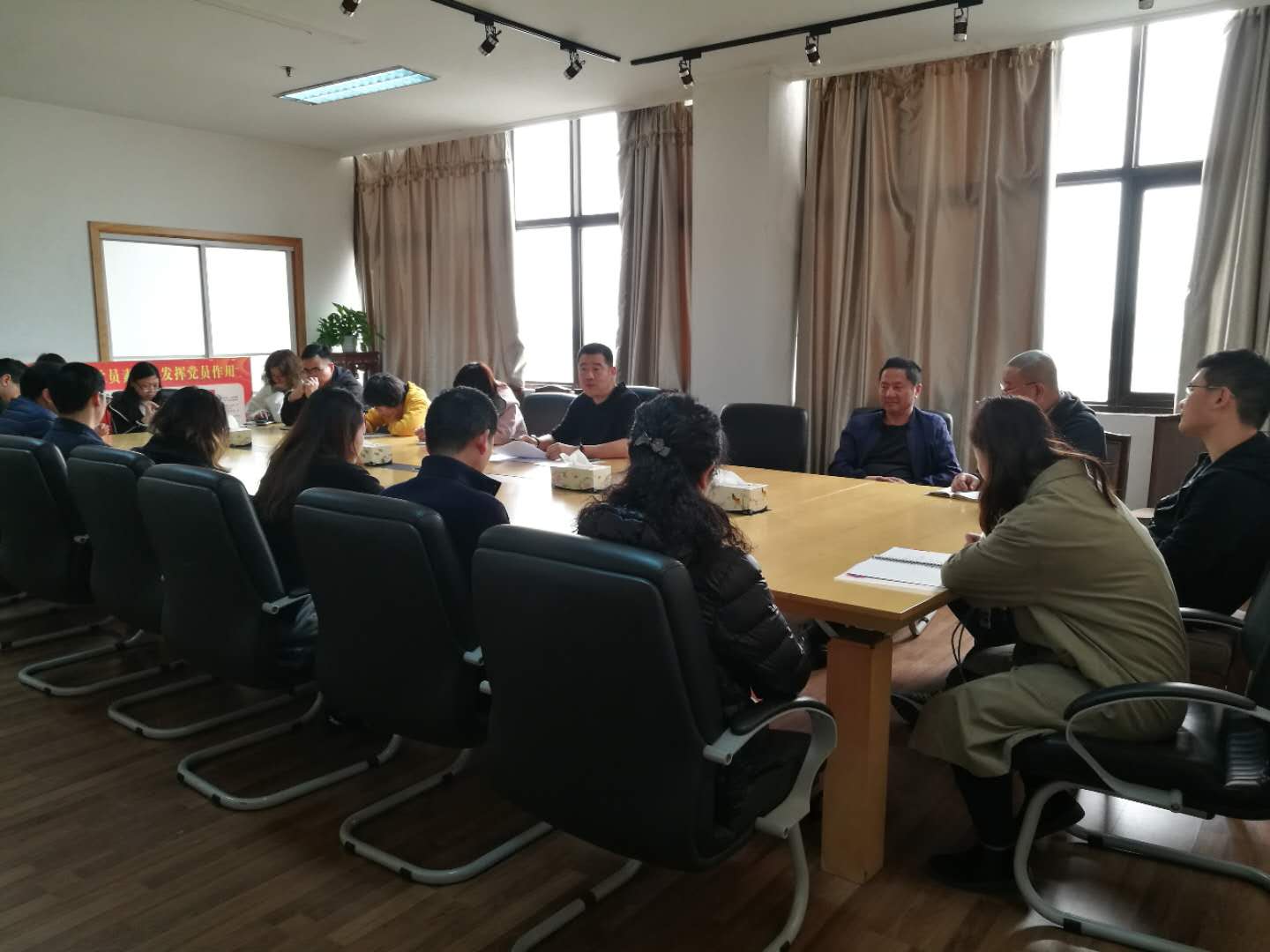 工藝品公司召開(kāi)第125屆廣交會(huì)展前動(dòng)員會(huì)